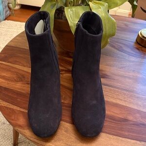 La CANADIENNE Black Suede Ankle Boots